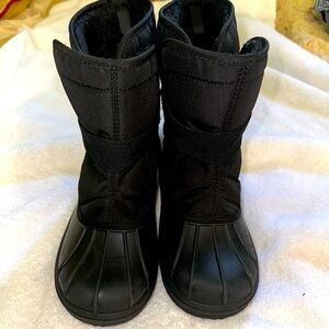 The Children's Place Unisex-Child Faux Fur Trim Winter Snow Boots Black …